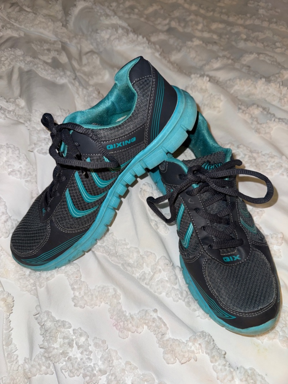Women's Black and Teal Athletic Sneakers